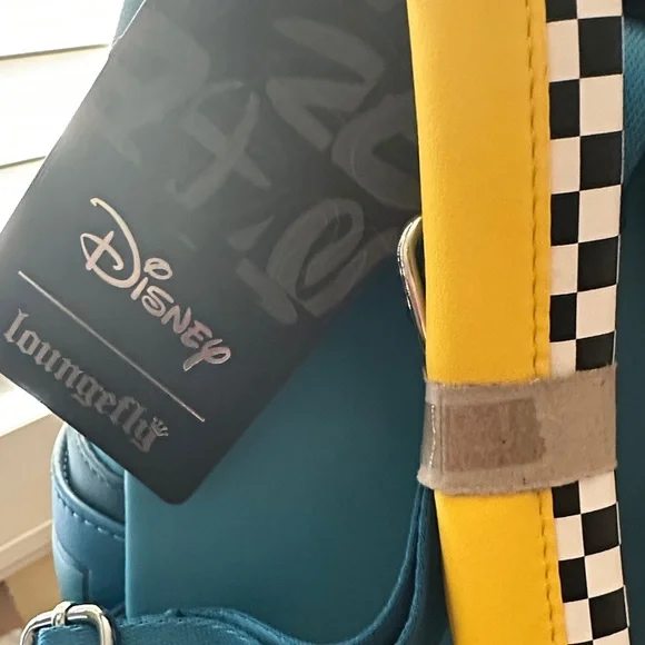 Disney Oliver and Company Loungefly backpack NWT - Picture 8 of 9